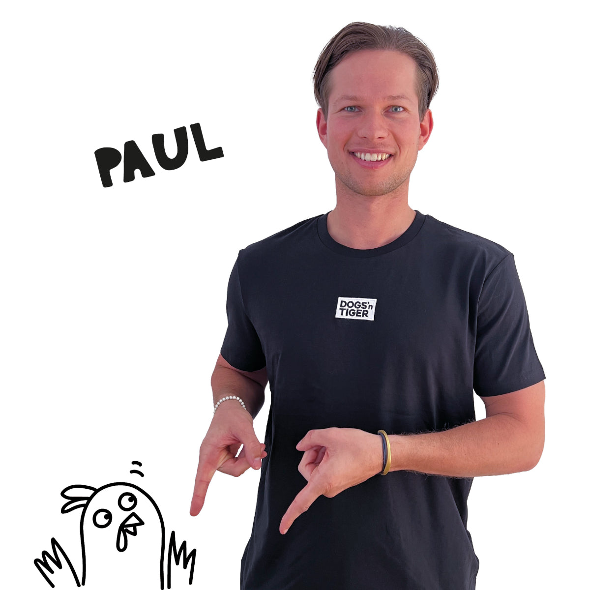 Foto von Paul mit schwarzem Shirt mit Dogs'n Tiger Logo