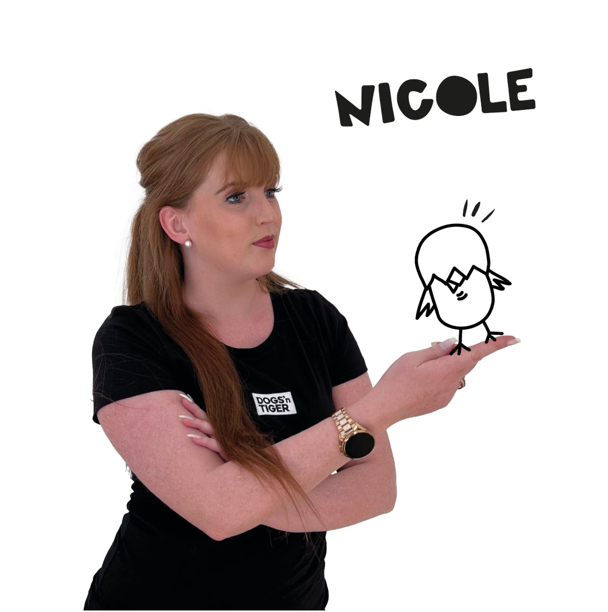 Foto von Nicole in schwarzem Shirt mit Dogs'n Tiger Logo